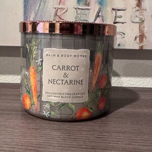Carrot And Nectarine Candle